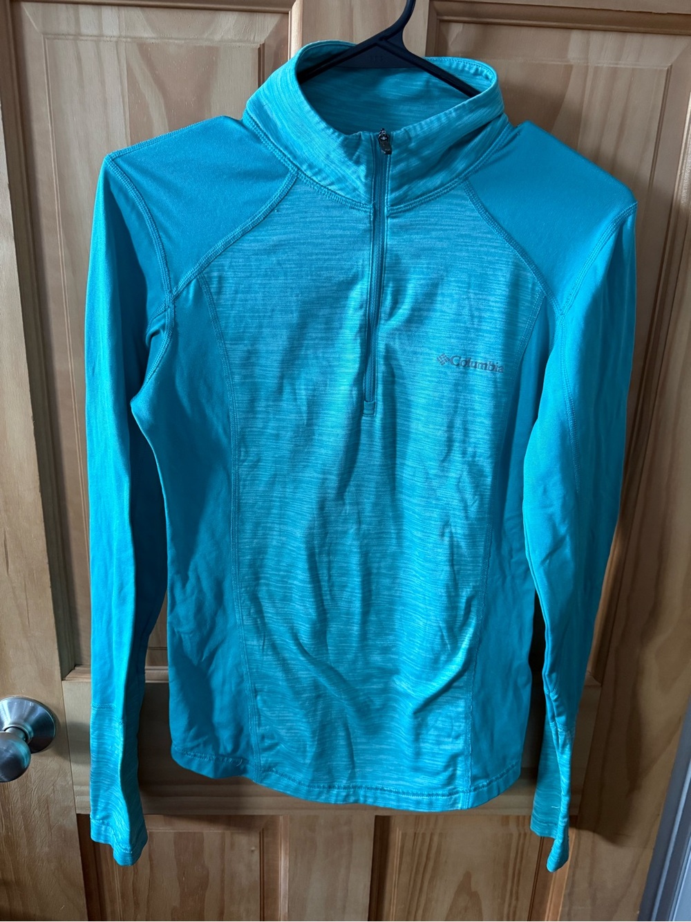 Women’s Size Small Teal Blue Columbia 3/4 Zip Up, Missing Size Tag. Has A Flaw O